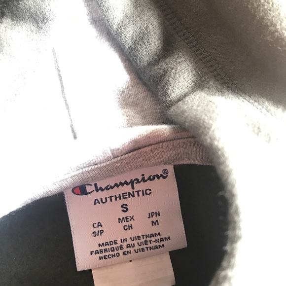 Champion Sweatshirt BRAND NEW - Picture 3 of 5
